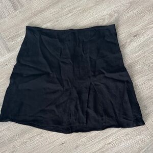Elegant Black Women's Skirt Reformation Size 6